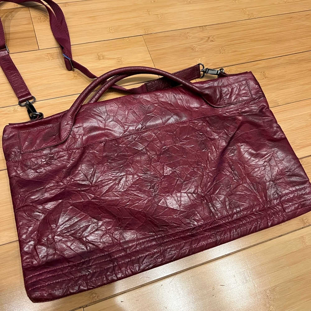 Matt & Nat Deep Red Vegan Leather Bag - Picture 4 of 7